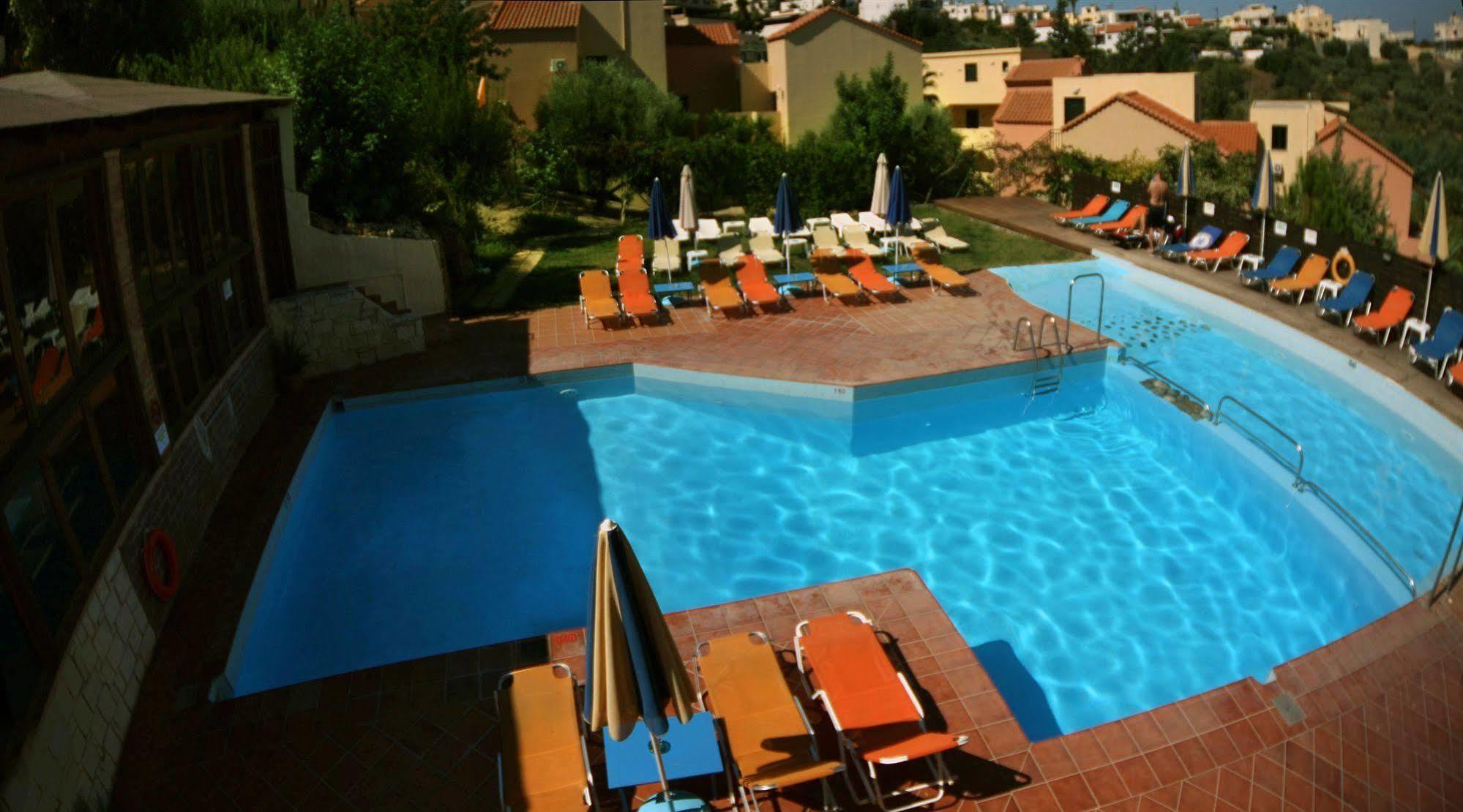 Dream Village Hersonissos  Esterno foto